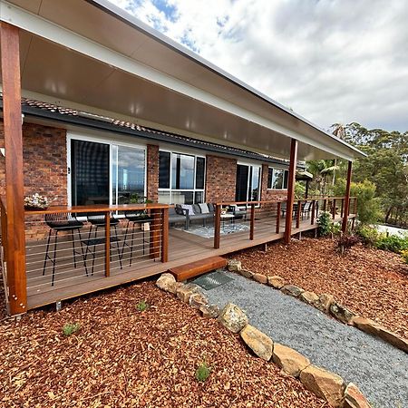 The Hillside Retreat Hotel Mount Tamborine Exterior photo